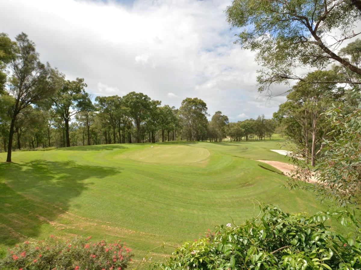 Villa 3Br Margarita Villa Located Within Cypress Lakes Resort Pokolbin Exterior foto